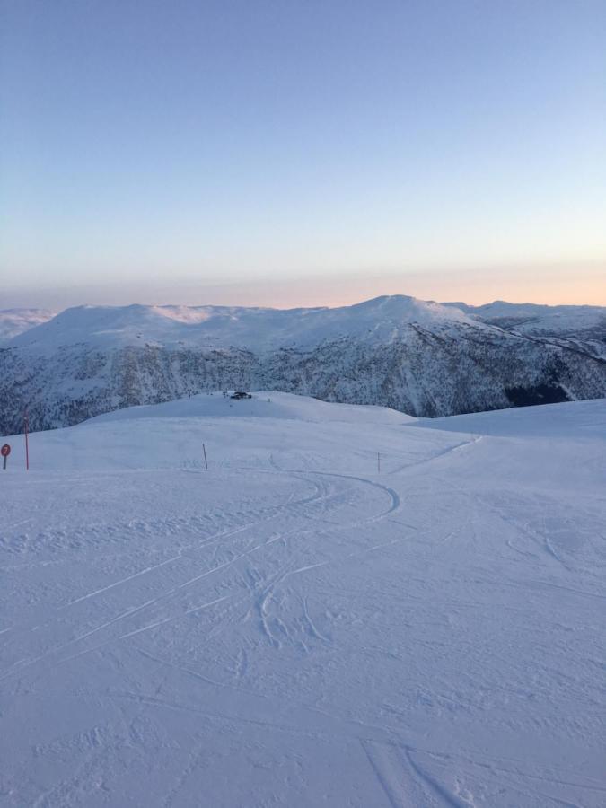 Voss- Oppheim Suite Private Cozy Cabin Vossestrand ภายนอก รูปภาพ